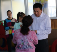 母婴健康公益基金志愿者走进幼儿园送爱心活动