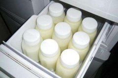 背奶妈妈成流行 冷冻母乳安全卫生是首位